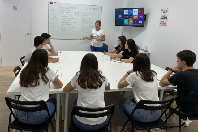 Clases de inglés grupales o particulares: guía completa